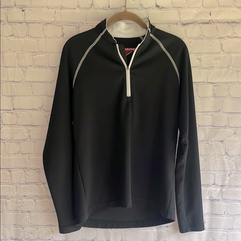 Sun Mountian‎ Outerwear Black Long Sleeve Quarter-Zip Top Woman’s Medium